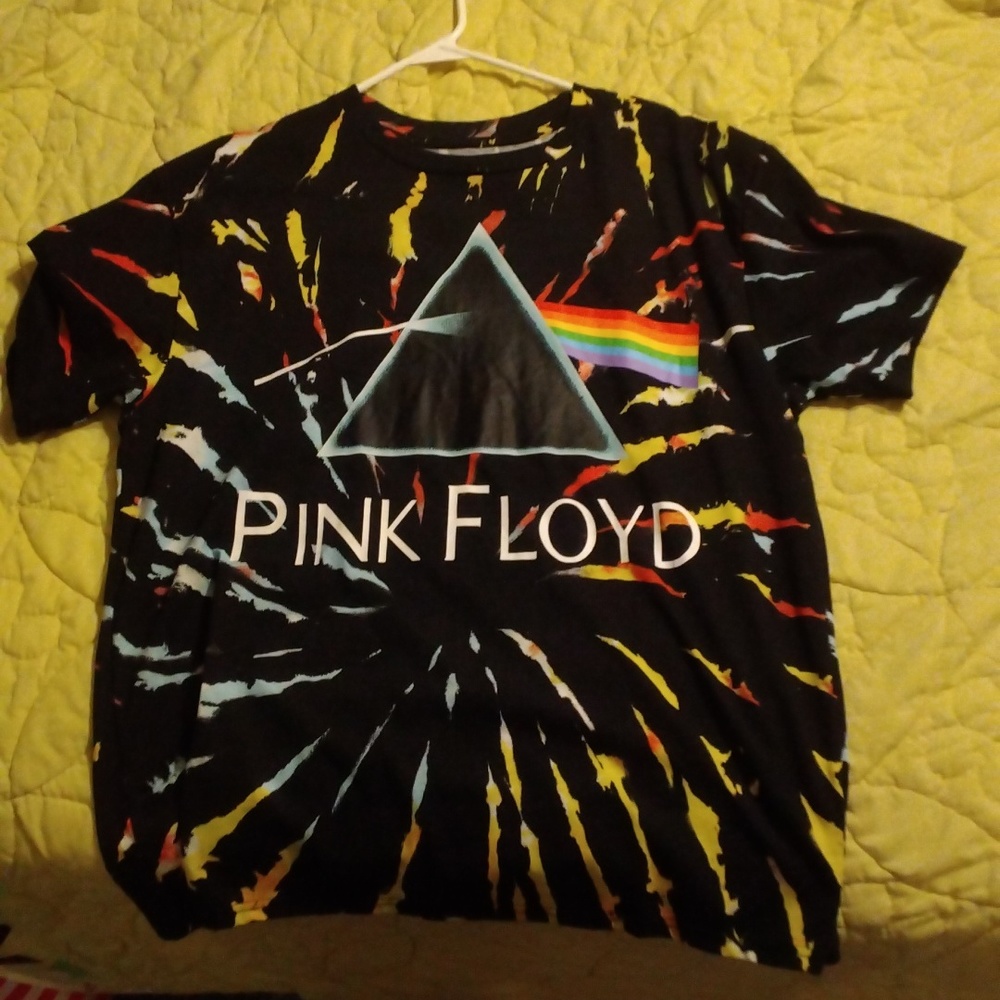 New without tags Pink Floyd t-shirt tie dye size XL